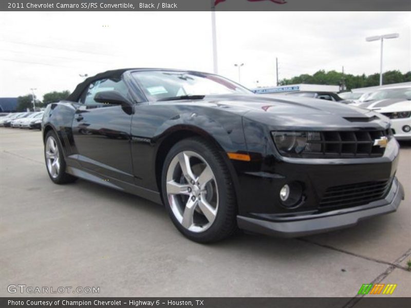 Front 3/4 View of 2011 Camaro SS/RS Convertible