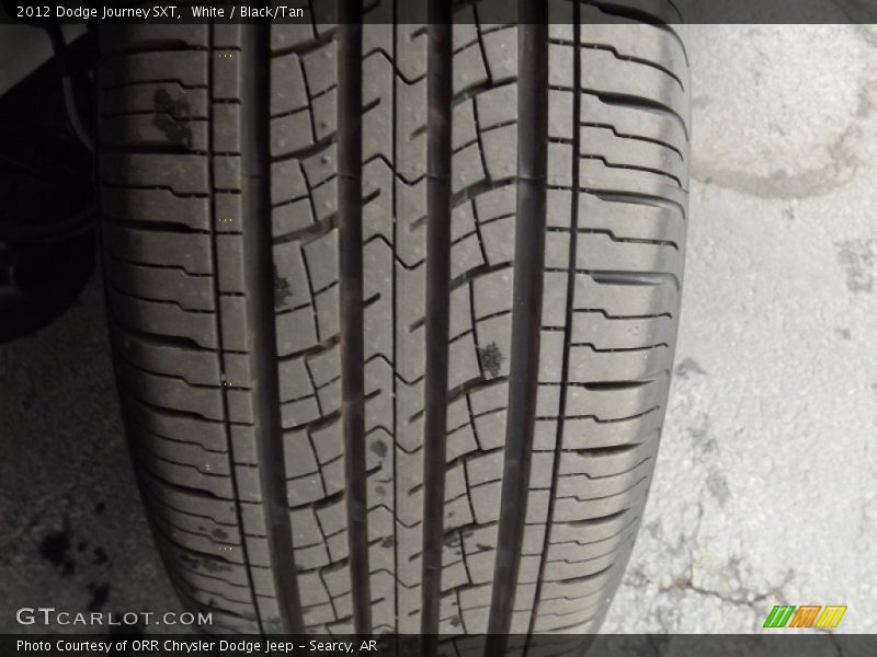 White / Black/Tan 2012 Dodge Journey SXT