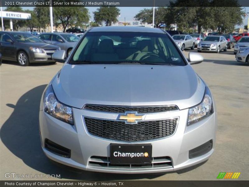 Silver Ice Metallic / Medium Titanium 2011 Chevrolet Cruze LT