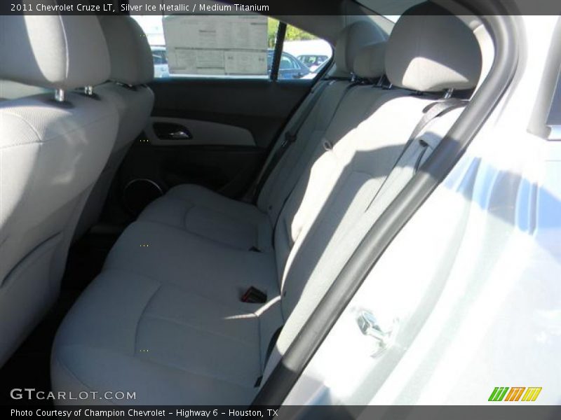 Silver Ice Metallic / Medium Titanium 2011 Chevrolet Cruze LT