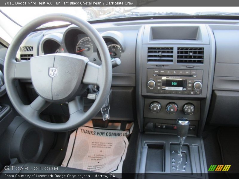 Brilliant Black Crystal Pearl / Dark Slate Gray 2011 Dodge Nitro Heat 4.0