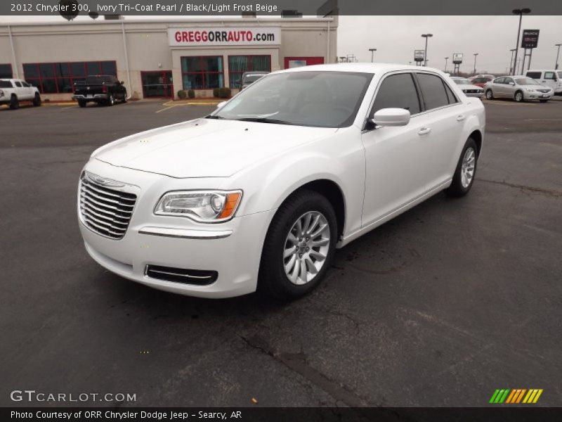 Ivory Tri-Coat Pearl / Black/Light Frost Beige 2012 Chrysler 300