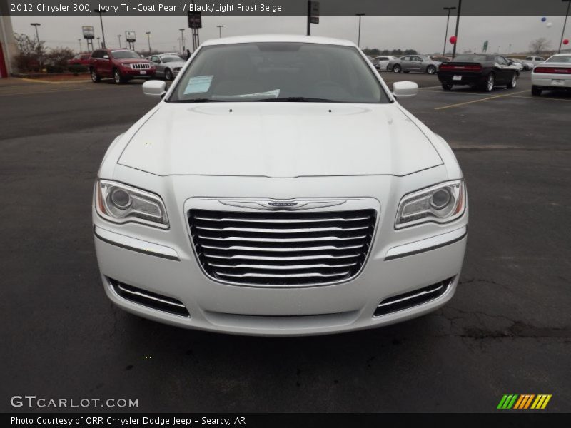 Ivory Tri-Coat Pearl / Black/Light Frost Beige 2012 Chrysler 300