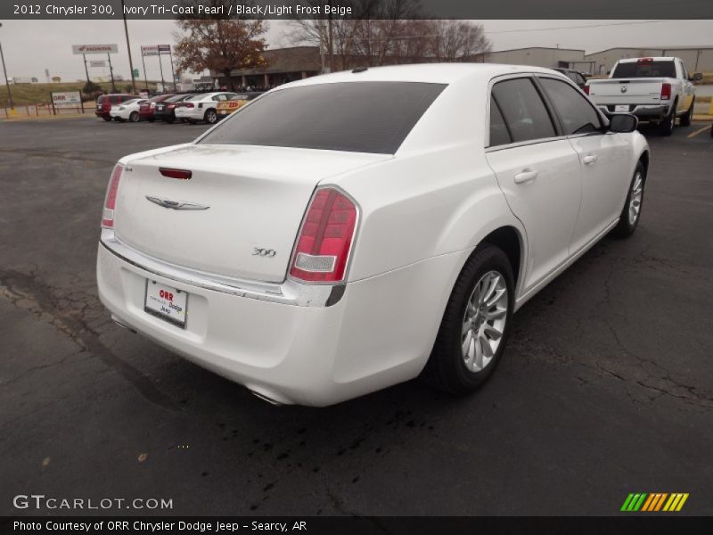 Ivory Tri-Coat Pearl / Black/Light Frost Beige 2012 Chrysler 300