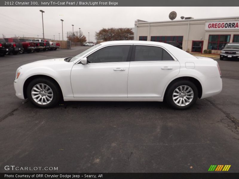 Ivory Tri-Coat Pearl / Black/Light Frost Beige 2012 Chrysler 300