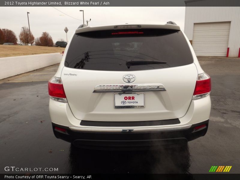 Blizzard White Pearl / Ash 2012 Toyota Highlander Limited