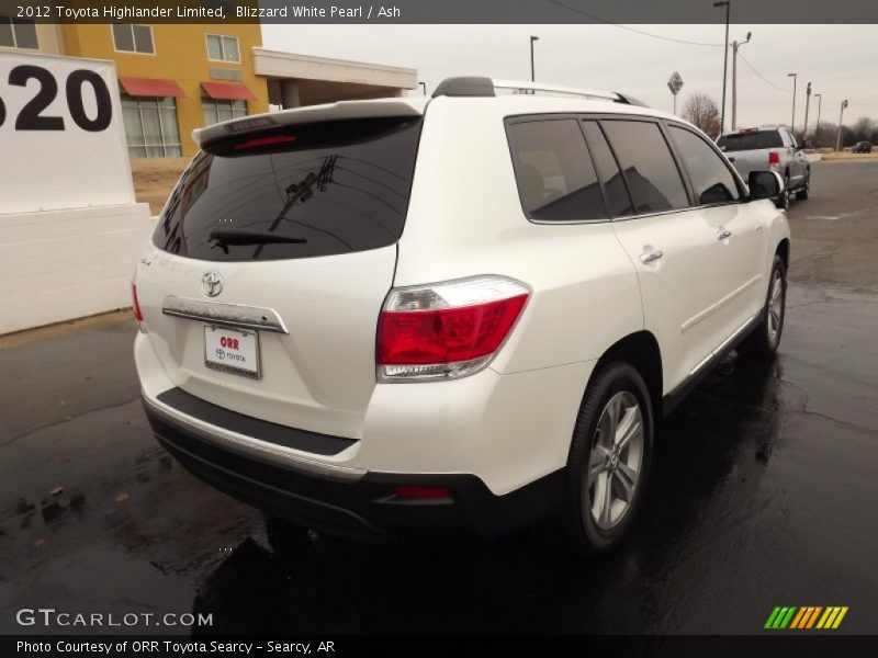 Blizzard White Pearl / Ash 2012 Toyota Highlander Limited