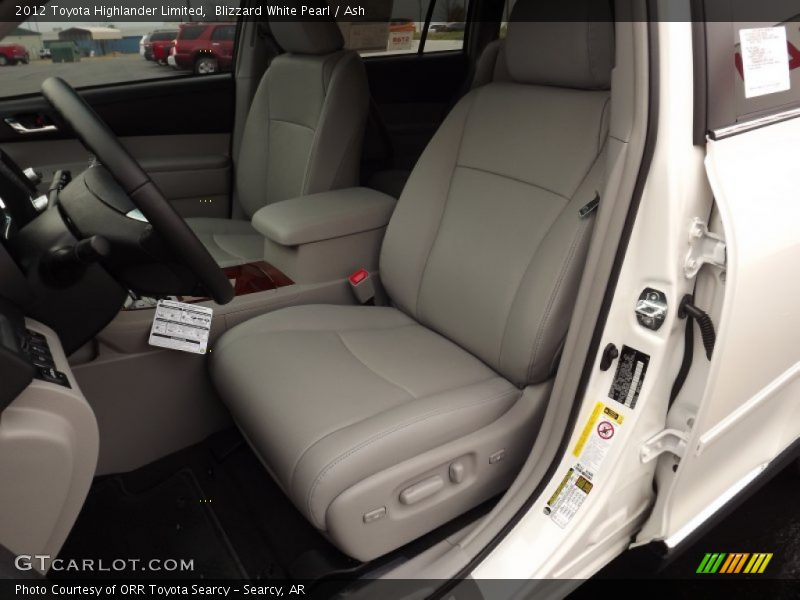 Blizzard White Pearl / Ash 2012 Toyota Highlander Limited