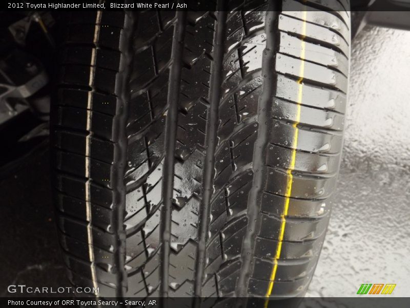 Blizzard White Pearl / Ash 2012 Toyota Highlander Limited