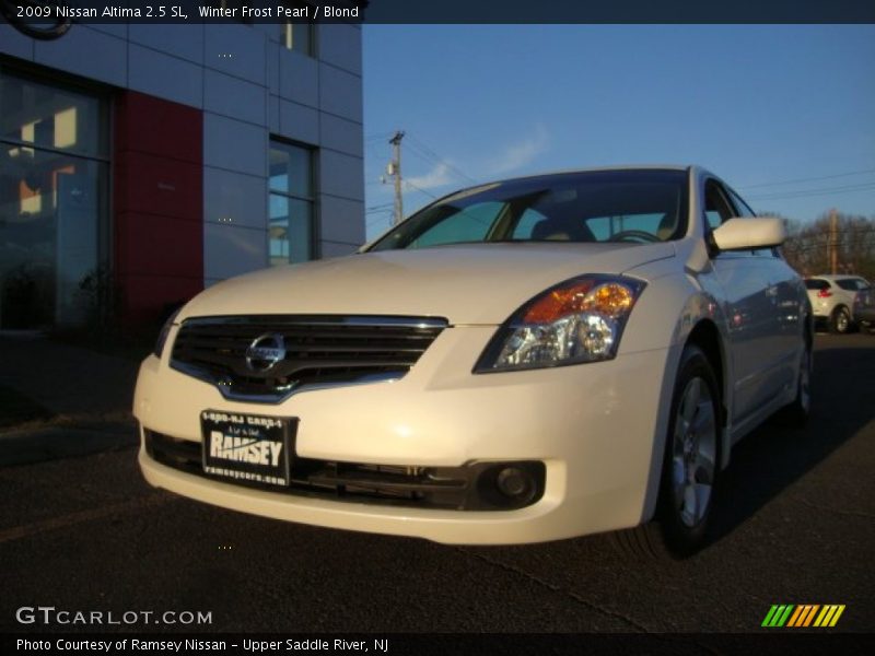 Winter Frost Pearl / Blond 2009 Nissan Altima 2.5 SL