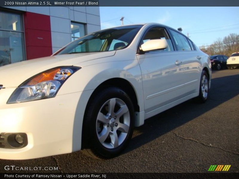 Winter Frost Pearl / Blond 2009 Nissan Altima 2.5 SL