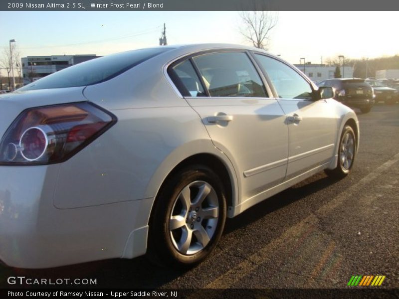 Winter Frost Pearl / Blond 2009 Nissan Altima 2.5 SL