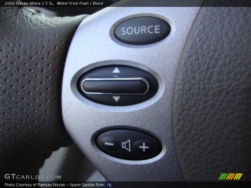 Winter Frost Pearl / Blond 2009 Nissan Altima 2.5 SL