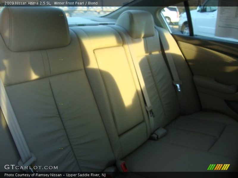 Winter Frost Pearl / Blond 2009 Nissan Altima 2.5 SL