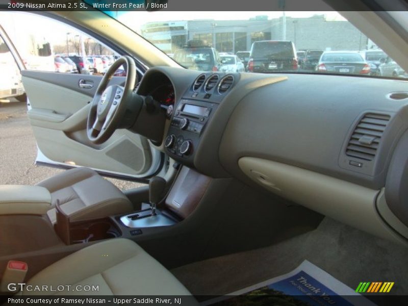 Winter Frost Pearl / Blond 2009 Nissan Altima 2.5 SL
