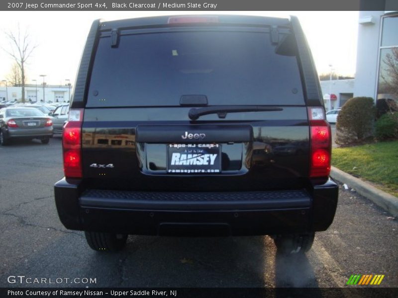 Black Clearcoat / Medium Slate Gray 2007 Jeep Commander Sport 4x4