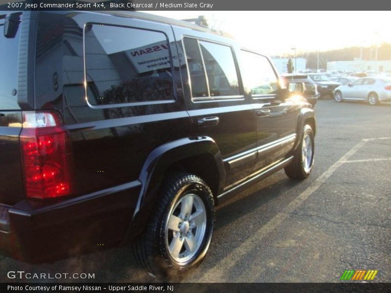 Black Clearcoat / Medium Slate Gray 2007 Jeep Commander Sport 4x4