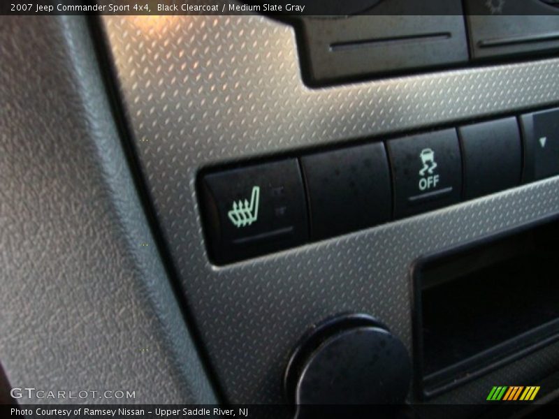 Black Clearcoat / Medium Slate Gray 2007 Jeep Commander Sport 4x4