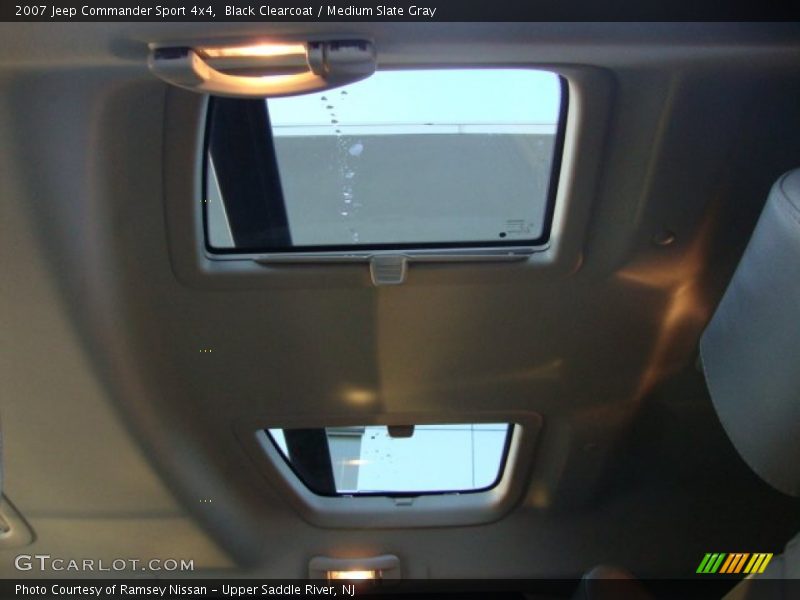 Black Clearcoat / Medium Slate Gray 2007 Jeep Commander Sport 4x4