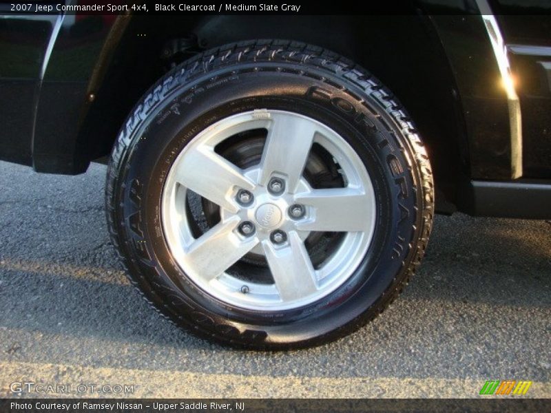 Black Clearcoat / Medium Slate Gray 2007 Jeep Commander Sport 4x4