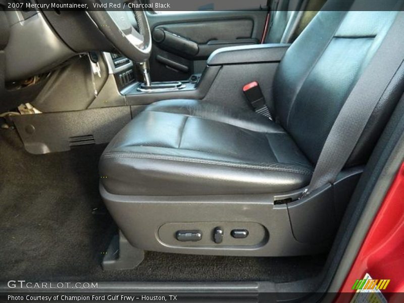 Vivid Red / Charcoal Black 2007 Mercury Mountaineer