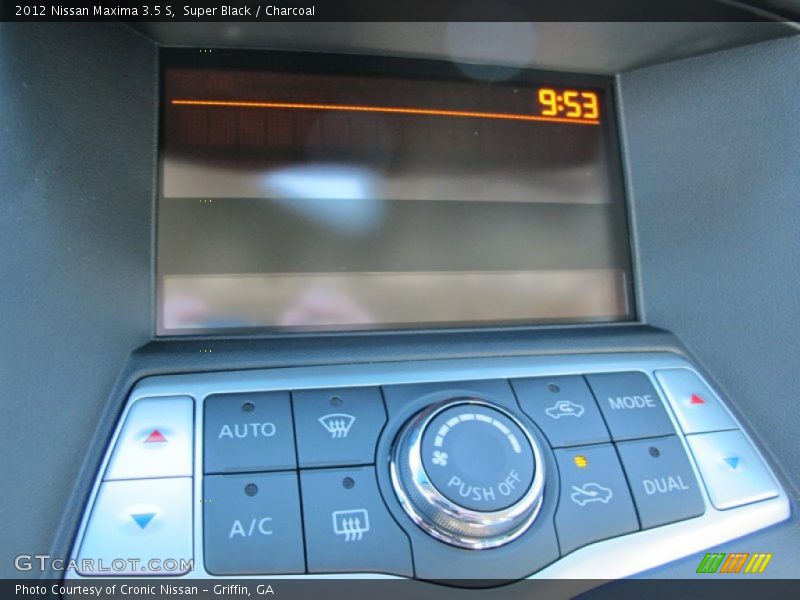 Controls of 2012 Maxima 3.5 S