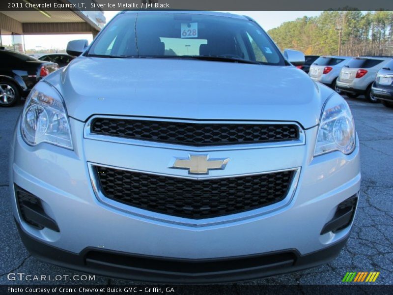 Silver Ice Metallic / Jet Black 2011 Chevrolet Equinox LT