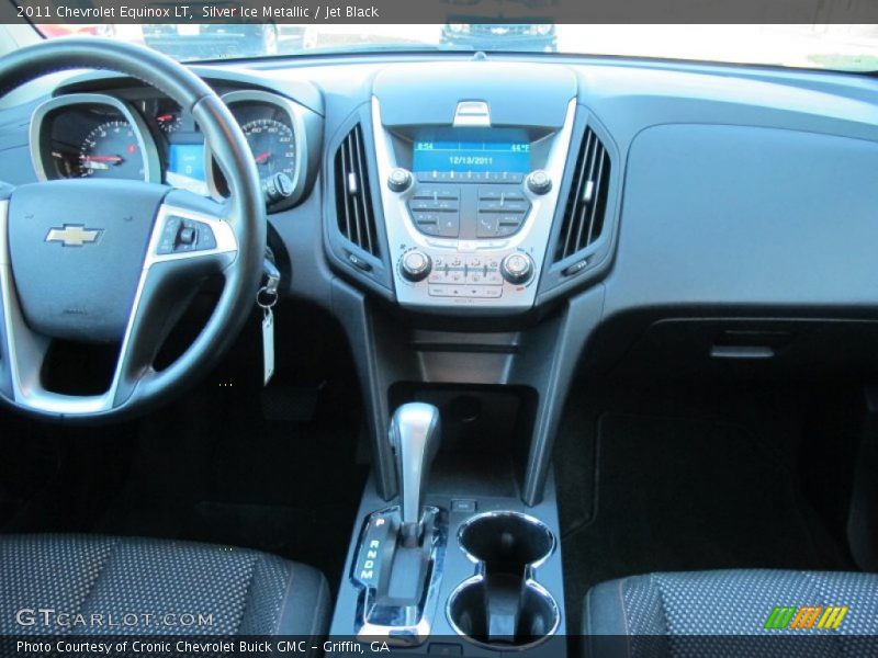 Silver Ice Metallic / Jet Black 2011 Chevrolet Equinox LT