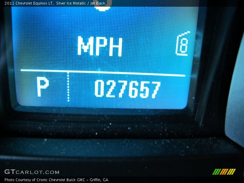 Silver Ice Metallic / Jet Black 2011 Chevrolet Equinox LT