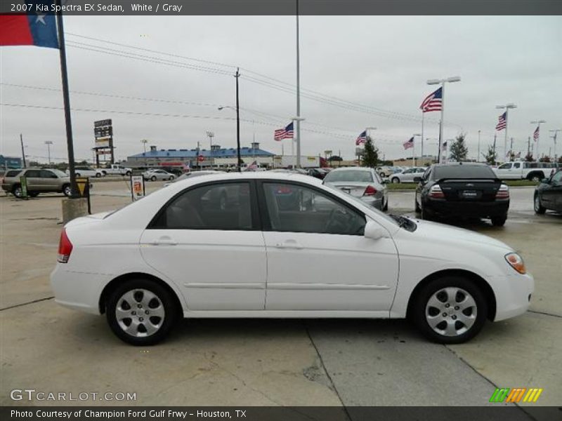White / Gray 2007 Kia Spectra EX Sedan