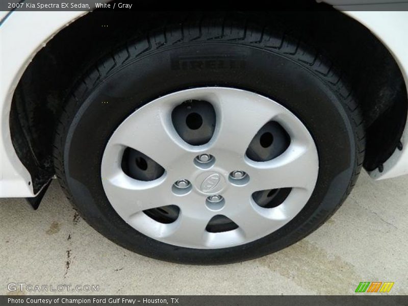 White / Gray 2007 Kia Spectra EX Sedan