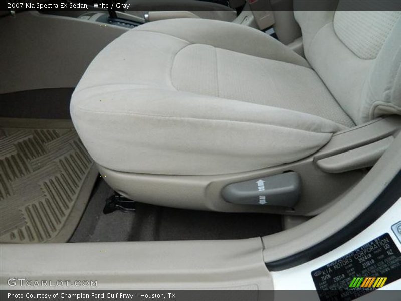 White / Gray 2007 Kia Spectra EX Sedan