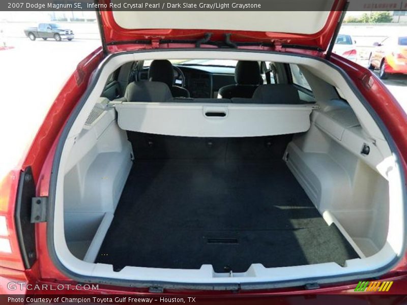 Inferno Red Crystal Pearl / Dark Slate Gray/Light Graystone 2007 Dodge Magnum SE