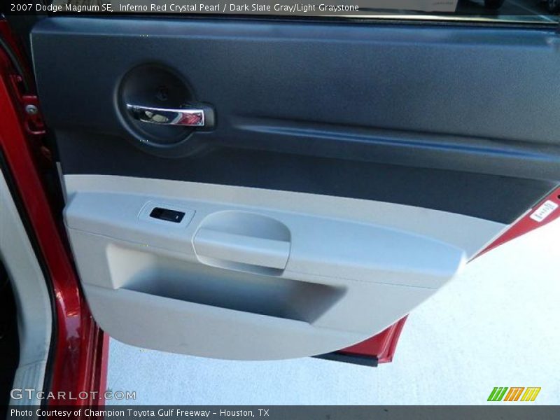 Inferno Red Crystal Pearl / Dark Slate Gray/Light Graystone 2007 Dodge Magnum SE