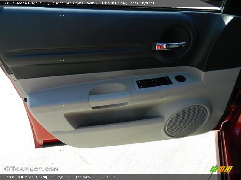 Inferno Red Crystal Pearl / Dark Slate Gray/Light Graystone 2007 Dodge Magnum SE