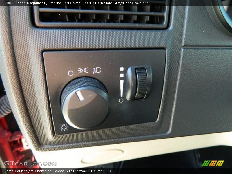 Inferno Red Crystal Pearl / Dark Slate Gray/Light Graystone 2007 Dodge Magnum SE