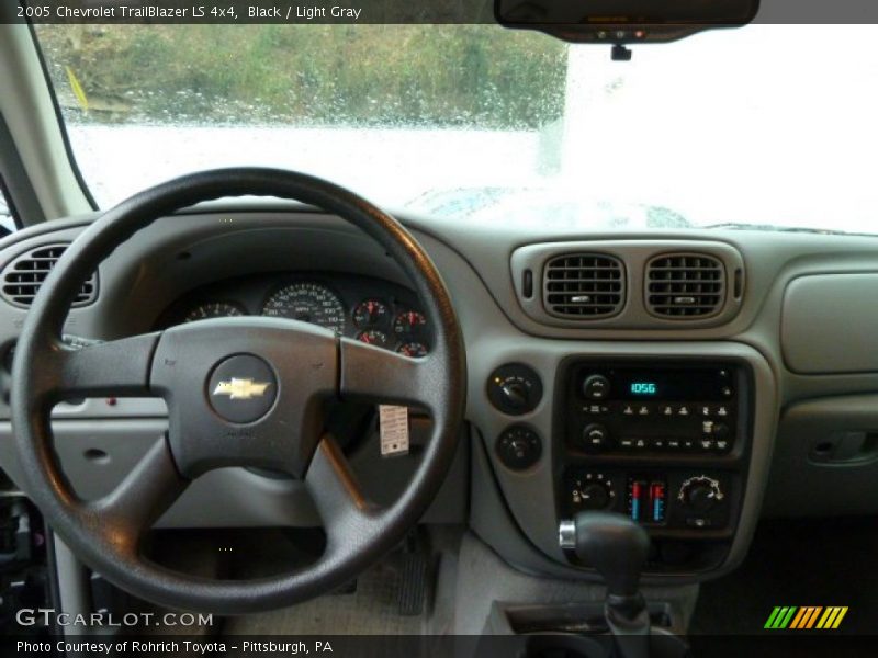 Black / Light Gray 2005 Chevrolet TrailBlazer LS 4x4
