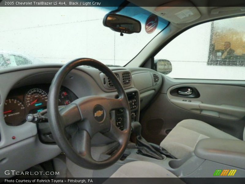 Black / Light Gray 2005 Chevrolet TrailBlazer LS 4x4