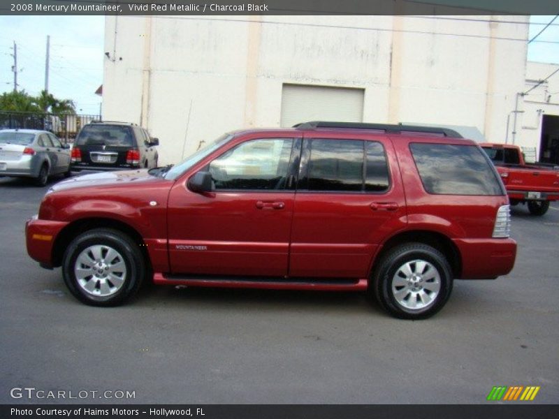 Vivid Red Metallic / Charcoal Black 2008 Mercury Mountaineer