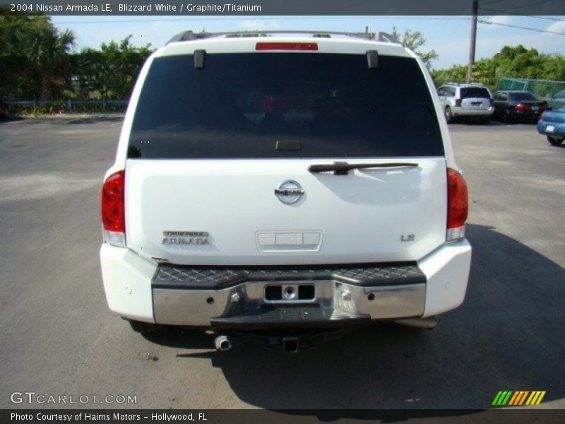 Blizzard White / Graphite/Titanium 2004 Nissan Armada LE