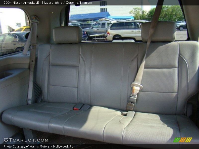 Blizzard White / Graphite/Titanium 2004 Nissan Armada LE