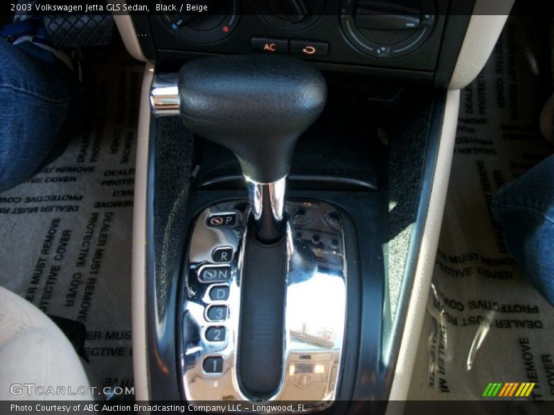 Black / Beige 2003 Volkswagen Jetta GLS Sedan