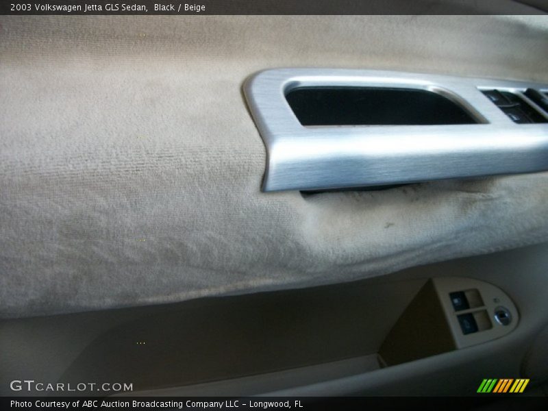 Black / Beige 2003 Volkswagen Jetta GLS Sedan