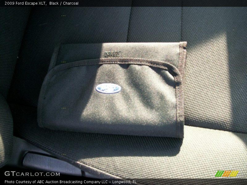 Black / Charcoal 2009 Ford Escape XLT