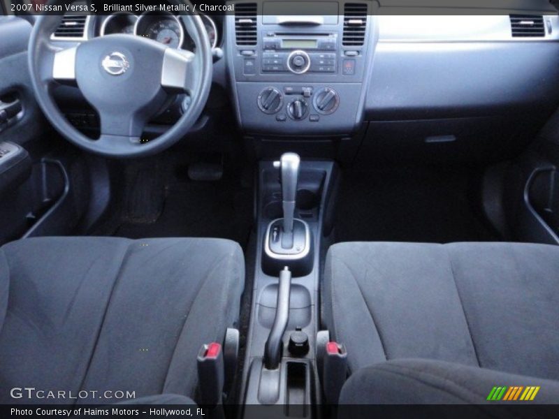 Brilliant Silver Metallic / Charcoal 2007 Nissan Versa S