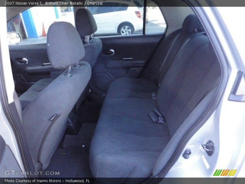 Brilliant Silver Metallic / Charcoal 2007 Nissan Versa S