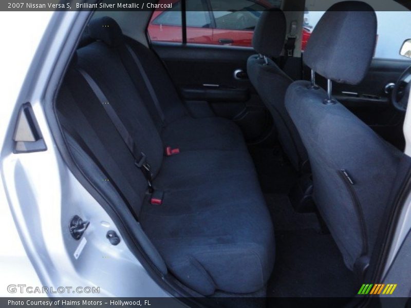 Brilliant Silver Metallic / Charcoal 2007 Nissan Versa S