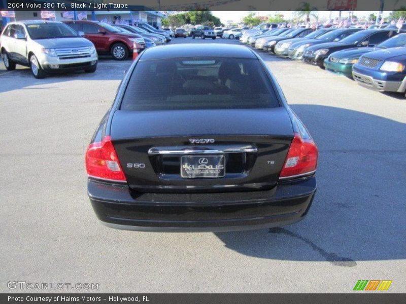 Black / Light Taupe 2004 Volvo S80 T6