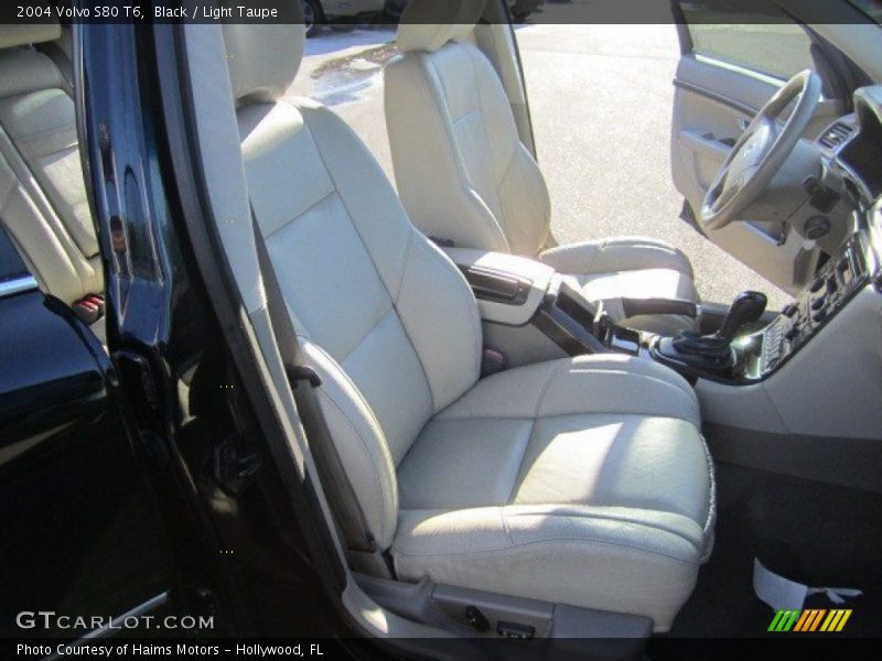 Black / Light Taupe 2004 Volvo S80 T6