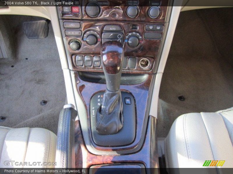 Black / Light Taupe 2004 Volvo S80 T6
